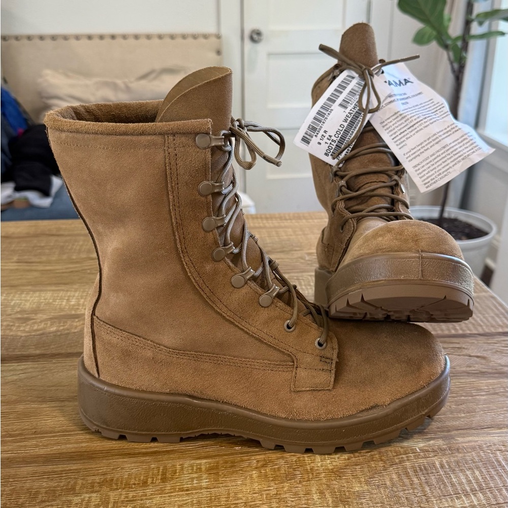 Men's Tan Suede Lace-Up Combat Boots